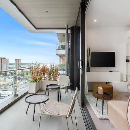 Sleek Modern Studio With Balcony Auckland Extérieur photo