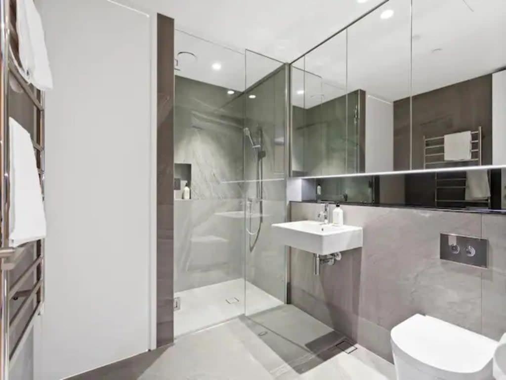 Sleek Modern Studio With Balcony Auckland Extérieur photo